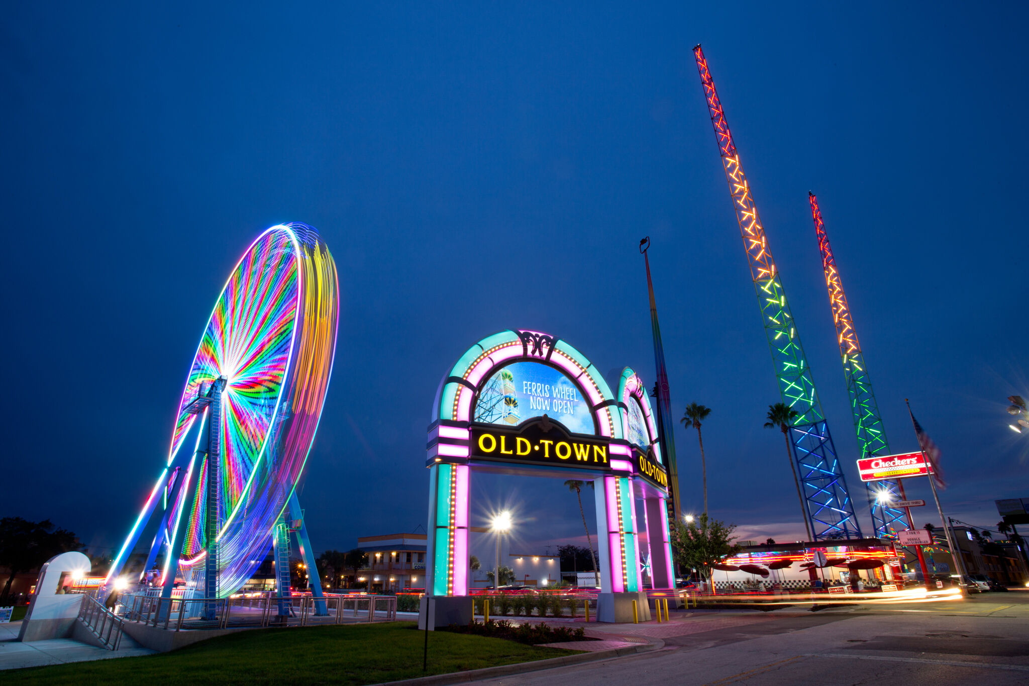 Old Town Kissimmee Ferris Wheel + Food/Dinner Voucher
